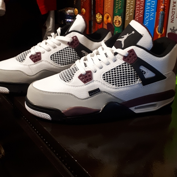 Shoes - Picture 2 of 4